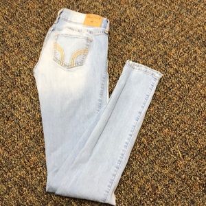Hollister jean